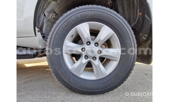 Nunua Imported Toyota Prado Nyeupe Gari ndani ya Import - Dubai nchini Kati Kenya Nunua Imported Toyota Prado Nyeupe Gari ndani ya Import - Dubai nchini Kati Kenya