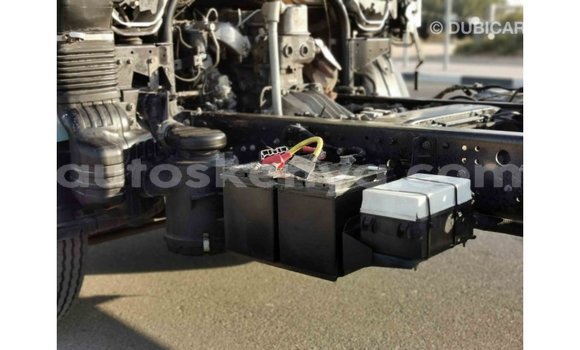 Imported Mitsubishi Fuso White Netiree iti Import - Dubai keessatti Central Kenya keessatti Imported Mitsubishi Fuso White Netiree iti Import - Dubai keessatti Central Kenya keessatti