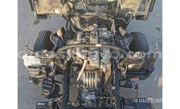 Imported Mitsubishi Fuso White Netiree iti Import - Dubai keessatti Central Kenya keessatti Imported Mitsubishi Fuso White Netiree iti Import - Dubai keessatti Central Kenya keessatti