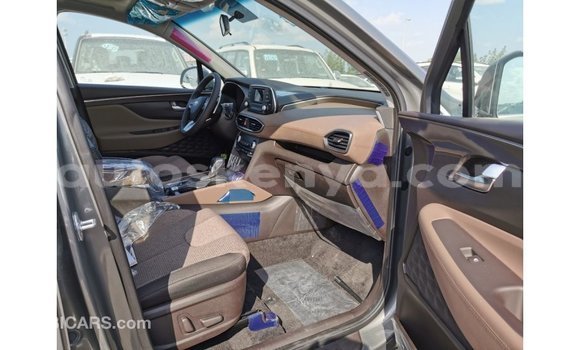 Buy Import Hyundai Santa Fe Other Car in Import - Dubai in Central Kenya Buy Import Hyundai Santa Fe Other Car in Import - Dubai in Central Kenya