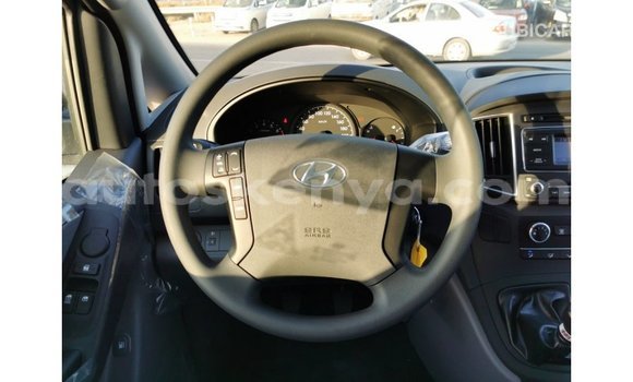 Buy Import Hyundai Cargo White Car in Import - Dubai in Central Kenya Buy Import Hyundai Cargo White Car in Import - Dubai in Central Kenya