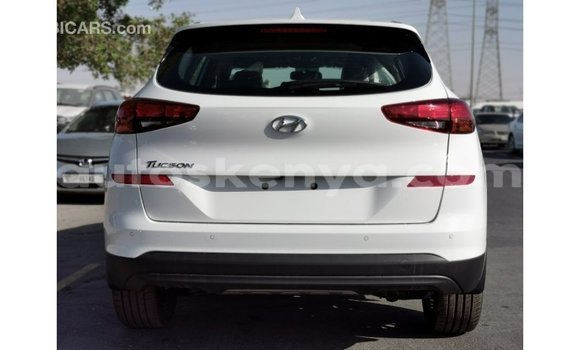 Buy Import Hyundai Tucson White Car in Import - Dubai in Central Kenya Buy Import Hyundai Tucson White Car in Import - Dubai in Central Kenya