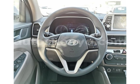 Buy Import Hyundai Tucson White Car in Import - Dubai in Central Kenya Buy Import Hyundai Tucson White Car in Import - Dubai in Central Kenya
