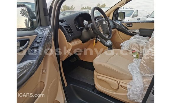 Nunua Imported Hyundai Chorus Nyingine Lori ndani ya Import - Dubai nchini Kati Kenya Nunua Imported Hyundai Chorus Nyingine Lori ndani ya Import - Dubai nchini Kati Kenya