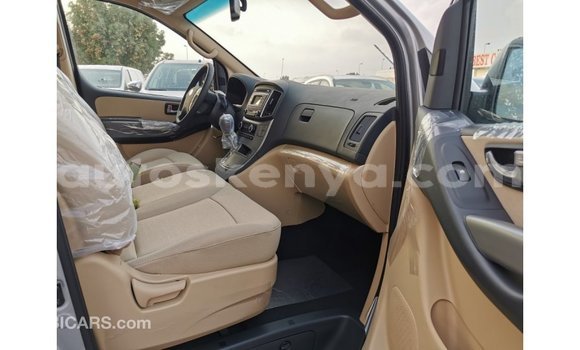 Nunua Imported Hyundai Chorus Nyingine Lori ndani ya Import - Dubai nchini Kati Kenya Nunua Imported Hyundai Chorus Nyingine Lori ndani ya Import - Dubai nchini Kati Kenya