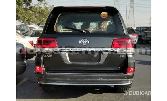 Nunua Imported Toyota Land Cruiser Nyingine Gari ndani ya Import - Dubai nchini Kati Kenya Nunua Imported Toyota Land Cruiser Nyingine Gari ndani ya Import - Dubai nchini Kati Kenya