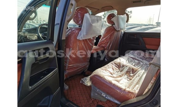 Nunua Imported Toyota Land Cruiser Nyingine Gari ndani ya Import - Dubai nchini Kati Kenya Nunua Imported Toyota Land Cruiser Nyingine Gari ndani ya Import - Dubai nchini Kati Kenya