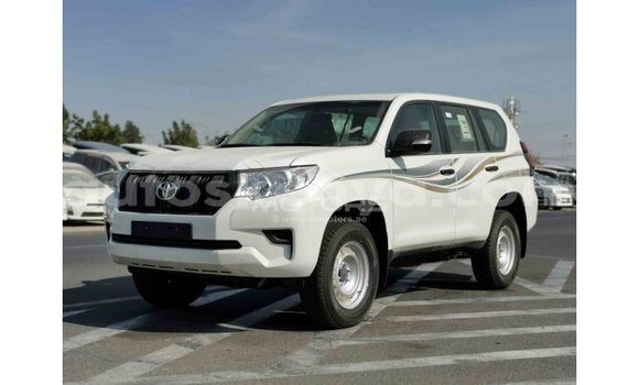 Nunua Imported Toyota Prado Nyeupe Gari ndani ya Import - Dubai nchini Kati Kenya Nunua Imported Toyota Prado Nyeupe Gari ndani ya Import - Dubai nchini Kati Kenya