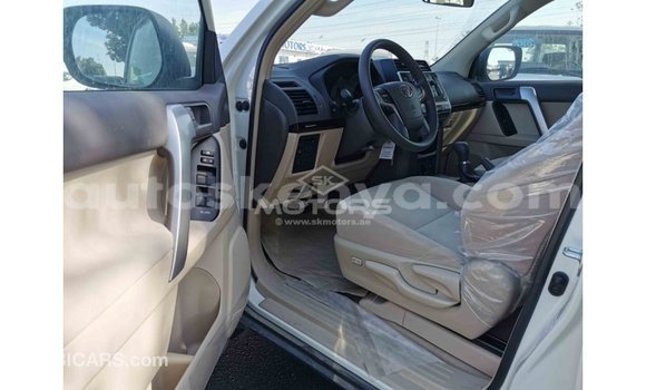 Nunua Imported Toyota Prado Nyeupe Gari ndani ya Import - Dubai nchini Kati Kenya Nunua Imported Toyota Prado Nyeupe Gari ndani ya Import - Dubai nchini Kati Kenya