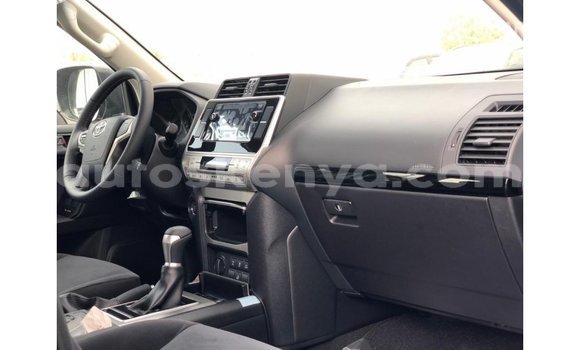 Nunua Imported Toyota Prado Bluu Gari ndani ya Import - Dubai nchini Kati Kenya Nunua Imported Toyota Prado Bluu Gari ndani ya Import - Dubai nchini Kati Kenya
