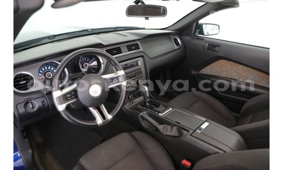 Imported Ford Mustang Blue Makiinaa iti Import - Dubai keessatti Central Kenya keessatti Imported Ford Mustang Blue Makiinaa iti Import - Dubai keessatti Central Kenya keessatti