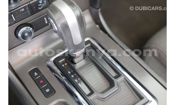 Imported Ford Mustang Blue Makiinaa iti Import - Dubai keessatti Central Kenya keessatti Imported Ford Mustang Blue Makiinaa iti Import - Dubai keessatti Central Kenya keessatti