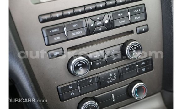 Imported Ford Mustang Blue Makiinaa iti Import - Dubai keessatti Central Kenya keessatti Imported Ford Mustang Blue Makiinaa iti Import - Dubai keessatti Central Kenya keessatti