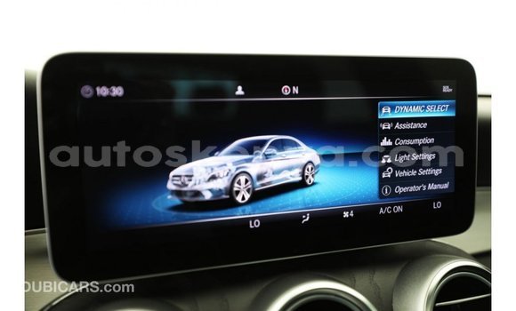 Imported Mercedes‒Benz 1117 White Netiree iti Import - Dubai keessatti Central Kenya keessatti Imported Mercedes‒Benz 1117 White Netiree iti Import - Dubai keessatti Central Kenya keessatti