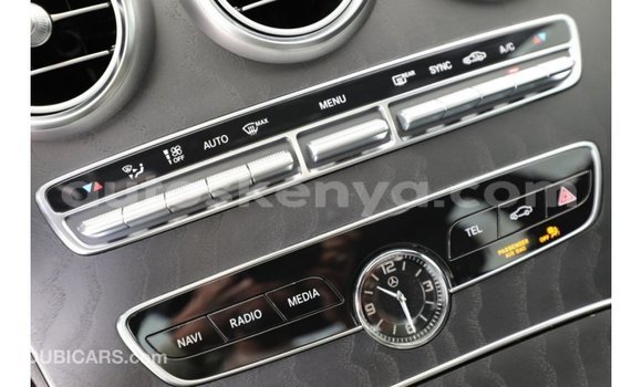 Imported Mercedes‒Benz 1117 White Netiree iti Import - Dubai keessatti Central Kenya keessatti Imported Mercedes‒Benz 1117 White Netiree iti Import - Dubai keessatti Central Kenya keessatti