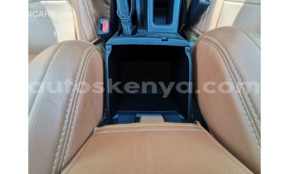 Imported Toyota Fortuner White Makiinaa iti Import - Dubai keessatti Central Kenya keessatti Imported Toyota Fortuner White Makiinaa iti Import - Dubai keessatti Central Kenya keessatti