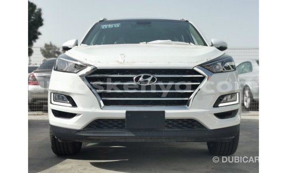Buy Import Hyundai Tucson White Car in Import - Dubai in Central Kenya Buy Import Hyundai Tucson White Car in Import - Dubai in Central Kenya