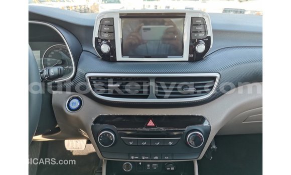 Buy Import Hyundai Tucson White Car in Import - Dubai in Central Kenya Buy Import Hyundai Tucson White Car in Import - Dubai in Central Kenya