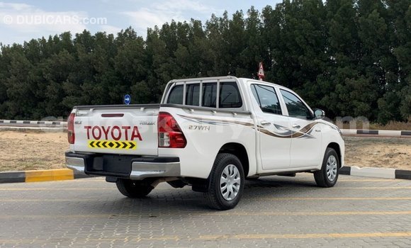 Buy Import Toyota Hilux White Car in Import - Dubai in Central Kenya Buy Import Toyota Hilux White Car in Import - Dubai in Central Kenya