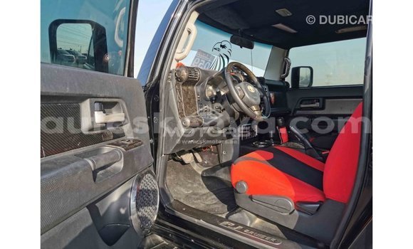 Nunua Imported Toyota FJ Cruiser Nyeusi Gari ndani ya Import - Dubai nchini Kati Kenya Nunua Imported Toyota FJ Cruiser Nyeusi Gari ndani ya Import - Dubai nchini Kati Kenya