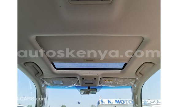 Nunua Imported Toyota Land Cruiser Nyeupe Gari ndani ya Import - Dubai nchini Kati Kenya Nunua Imported Toyota Land Cruiser Nyeupe Gari ndani ya Import - Dubai nchini Kati Kenya