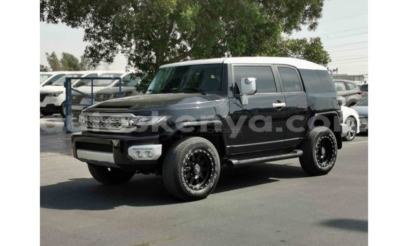 Imported Toyota FJ Cruiser Black Makiinaa iti Import - Dubai keessatti Central Kenya keessatti Imported Toyota FJ Cruiser Black Makiinaa iti Import - Dubai keessatti Central Kenya keessatti