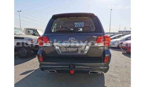 Imported Toyota Land Cruiser Other Makiinaa iti Import - Dubai keessatti Central Kenya keessatti Imported Toyota Land Cruiser Other Makiinaa iti Import - Dubai keessatti Central Kenya keessatti