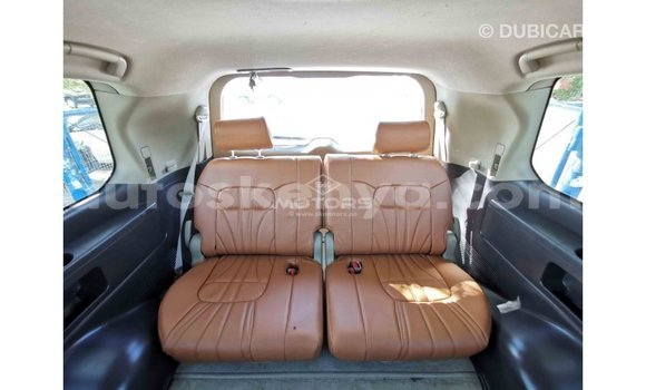 Buy Import Toyota Land Cruiser White Car in Import - Dubai in Central Kenya Buy Import Toyota Land Cruiser White Car in Import - Dubai in Central Kenya