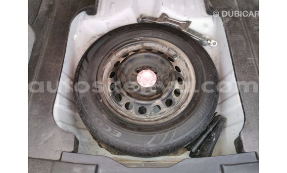 Nunua Imported Toyota Yaris Nyeupe Gari ndani ya Import - Dubai nchini Kati Kenya Nunua Imported Toyota Yaris Nyeupe Gari ndani ya Import - Dubai nchini Kati Kenya