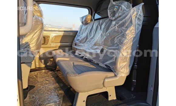 Buy Import Hyundai Chorus White Truck in Import - Dubai in Central Kenya Buy Import Hyundai Chorus White Truck in Import - Dubai in Central Kenya