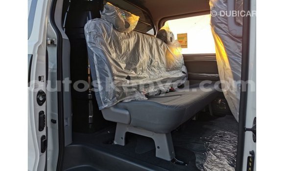 Buy Import Hyundai Chorus White Truck in Import - Dubai in Central Kenya Buy Import Hyundai Chorus White Truck in Import - Dubai in Central Kenya