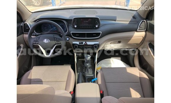 Buy Import Hyundai Tucson Green Car in Import - Dubai in Central Kenya Buy Import Hyundai Tucson Green Car in Import - Dubai in Central Kenya