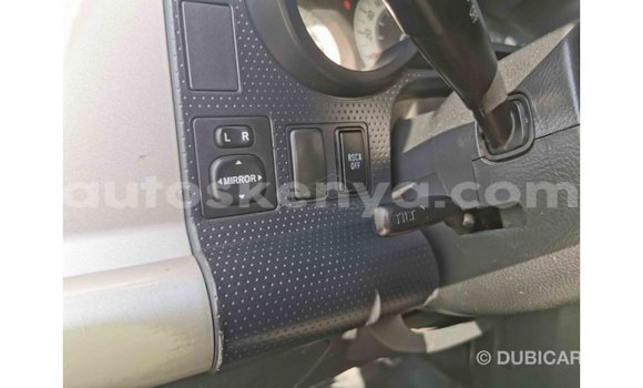 Buy Import Toyota FJ Cruiser Beige Car in Import - Dubai in Central Kenya Buy Import Toyota FJ Cruiser Beige Car in Import - Dubai in Central Kenya