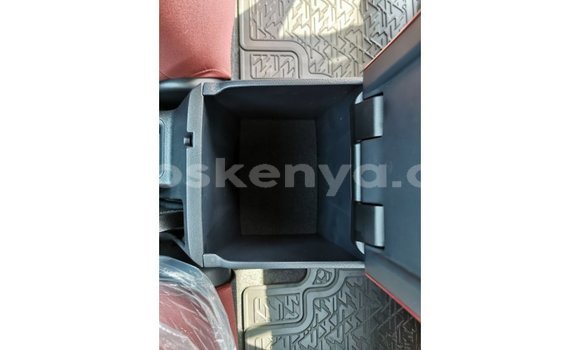 Buy Import Toyota Hilux White Car in Import - Dubai in Central Kenya Buy Import Toyota Hilux White Car in Import - Dubai in Central Kenya