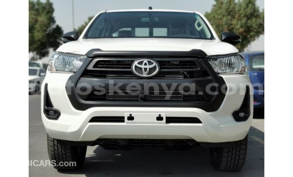 Imported Toyota Hilux White Makiinaa iti Import - Dubai keessatti Central Kenya keessatti Imported Toyota Hilux White Makiinaa iti Import - Dubai keessatti Central Kenya keessatti