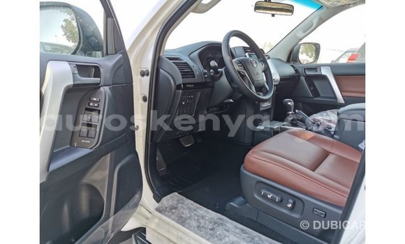 Imported Toyota Prado White Makiinaa iti Import - Dubai keessatti Central Kenya keessatti Imported Toyota Prado White Makiinaa iti Import - Dubai keessatti Central Kenya keessatti