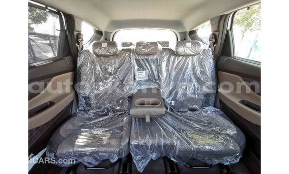 Imported Hyundai Santa Fe White Makiinaa iti Import - Dubai keessatti Central Kenya keessatti Imported Hyundai Santa Fe White Makiinaa iti Import - Dubai keessatti Central Kenya keessatti