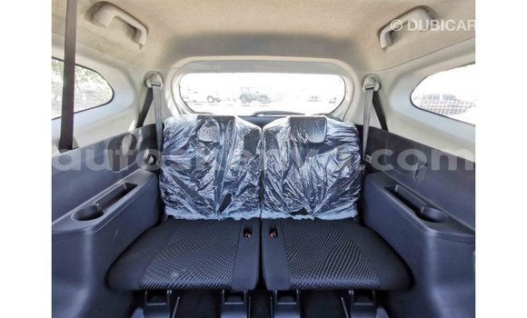 Nunua Imported Toyota Rush Nyeupe Gari ndani ya Import - Dubai nchini Kati Kenya Nunua Imported Toyota Rush Nyeupe Gari ndani ya Import - Dubai nchini Kati Kenya