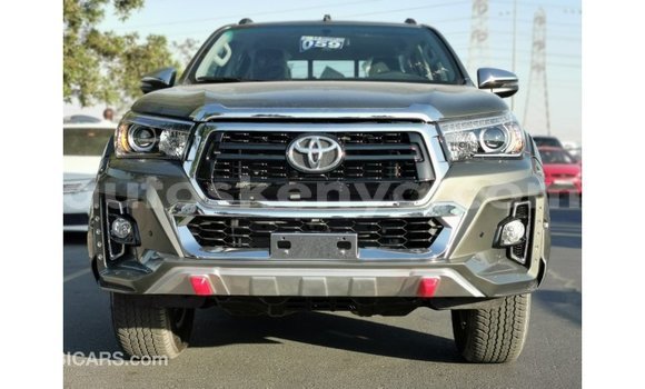 Buy Import Toyota Hilux Green Car in Import - Dubai in Central Kenya Buy Import Toyota Hilux Green Car in Import - Dubai in Central Kenya