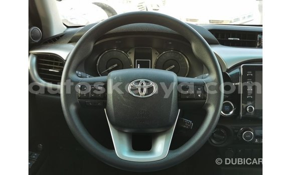 Buy Import Toyota Hilux Green Car in Import - Dubai in Central Kenya Buy Import Toyota Hilux Green Car in Import - Dubai in Central Kenya