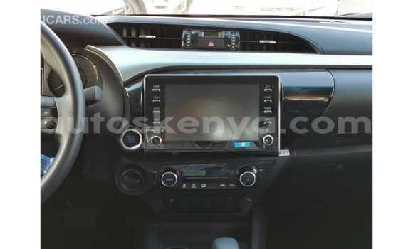 Buy Import Toyota Hilux Green Car in Import - Dubai in Central Kenya Buy Import Toyota Hilux Green Car in Import - Dubai in Central Kenya
