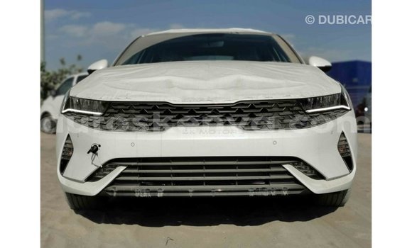 Imported Kia Optima White Makiinaa iti Import - Dubai keessatti Central Kenya keessatti Imported Kia Optima White Makiinaa iti Import - Dubai keessatti Central Kenya keessatti