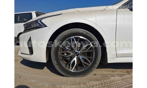 Imported Kia Optima White Makiinaa iti Import - Dubai keessatti Central Kenya keessatti Imported Kia Optima White Makiinaa iti Import - Dubai keessatti Central Kenya keessatti