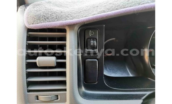 Imported Toyota Hiace White Makiinaa iti Import - Dubai keessatti Central Kenya keessatti Imported Toyota Hiace White Makiinaa iti Import - Dubai keessatti Central Kenya keessatti