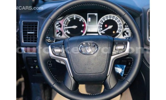 Nunua Imported Toyota DA Nyeusi Lori ndani ya Import - Dubai nchini Kati Kenya Nunua Imported Toyota DA Nyeusi Lori ndani ya Import - Dubai nchini Kati Kenya