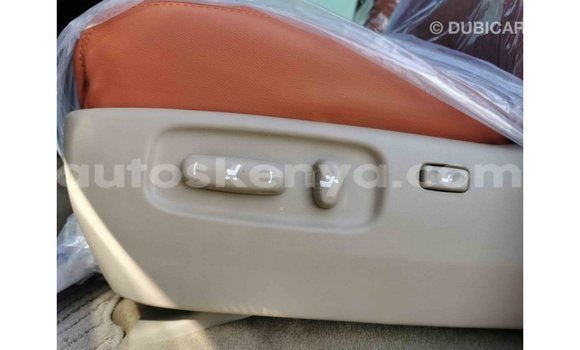 Imported Toyota Land Cruiser Black Makiinaa iti Import - Dubai keessatti Central Kenya keessatti Imported Toyota Land Cruiser Black Makiinaa iti Import - Dubai keessatti Central Kenya keessatti