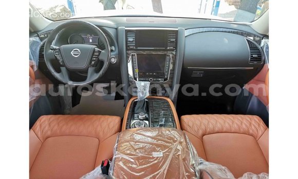 Nunua Imported Nissan Patrol Nyeusi Gari ndani ya Import - Dubai nchini Kati Kenya Nunua Imported Nissan Patrol Nyeusi Gari ndani ya Import - Dubai nchini Kati Kenya