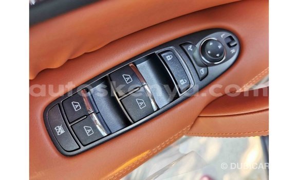 Nunua Imported Nissan Patrol Nyeusi Gari ndani ya Import - Dubai nchini Kati Kenya Nunua Imported Nissan Patrol Nyeusi Gari ndani ya Import - Dubai nchini Kati Kenya