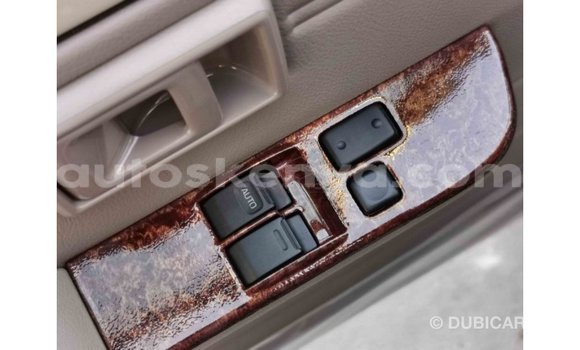 Nunua Imported Toyota Land Cruiser Beige Gari ndani ya Import - Dubai nchini Kati Kenya Nunua Imported Toyota Land Cruiser Beige Gari ndani ya Import - Dubai nchini Kati Kenya