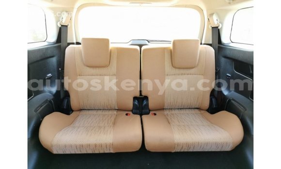 Nunua Imported Toyota Fortuner Nyeupe Gari ndani ya Import - Dubai nchini Kati Kenya Nunua Imported Toyota Fortuner Nyeupe Gari ndani ya Import - Dubai nchini Kati Kenya